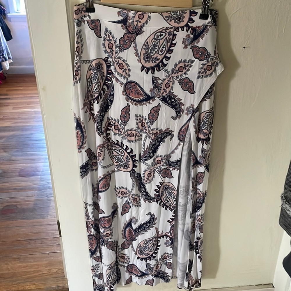 Maxi skirt
